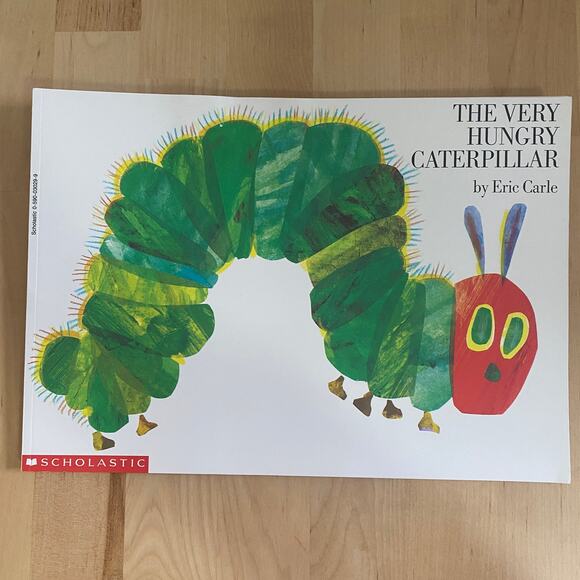 Vintage 80s Eric Carle The Very Hungry Caterpillar Paperback Book - Picture 1 of 7
